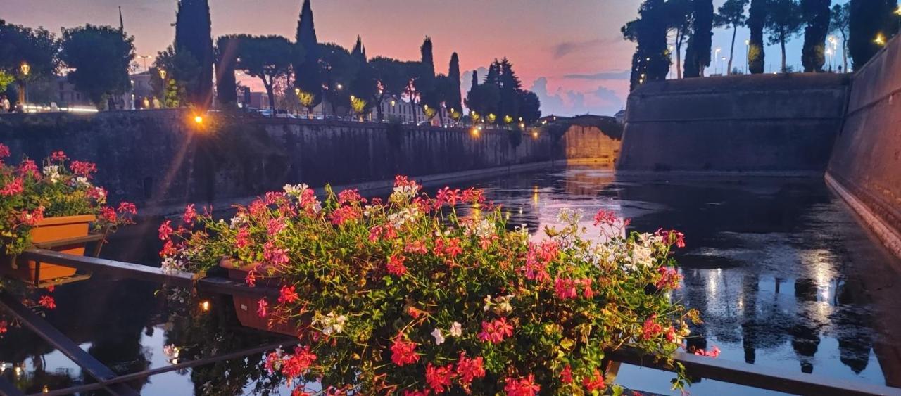 Casa Francesca Apartment เปสเคียรา เดล การ์ดา ภายนอก รูปภาพ